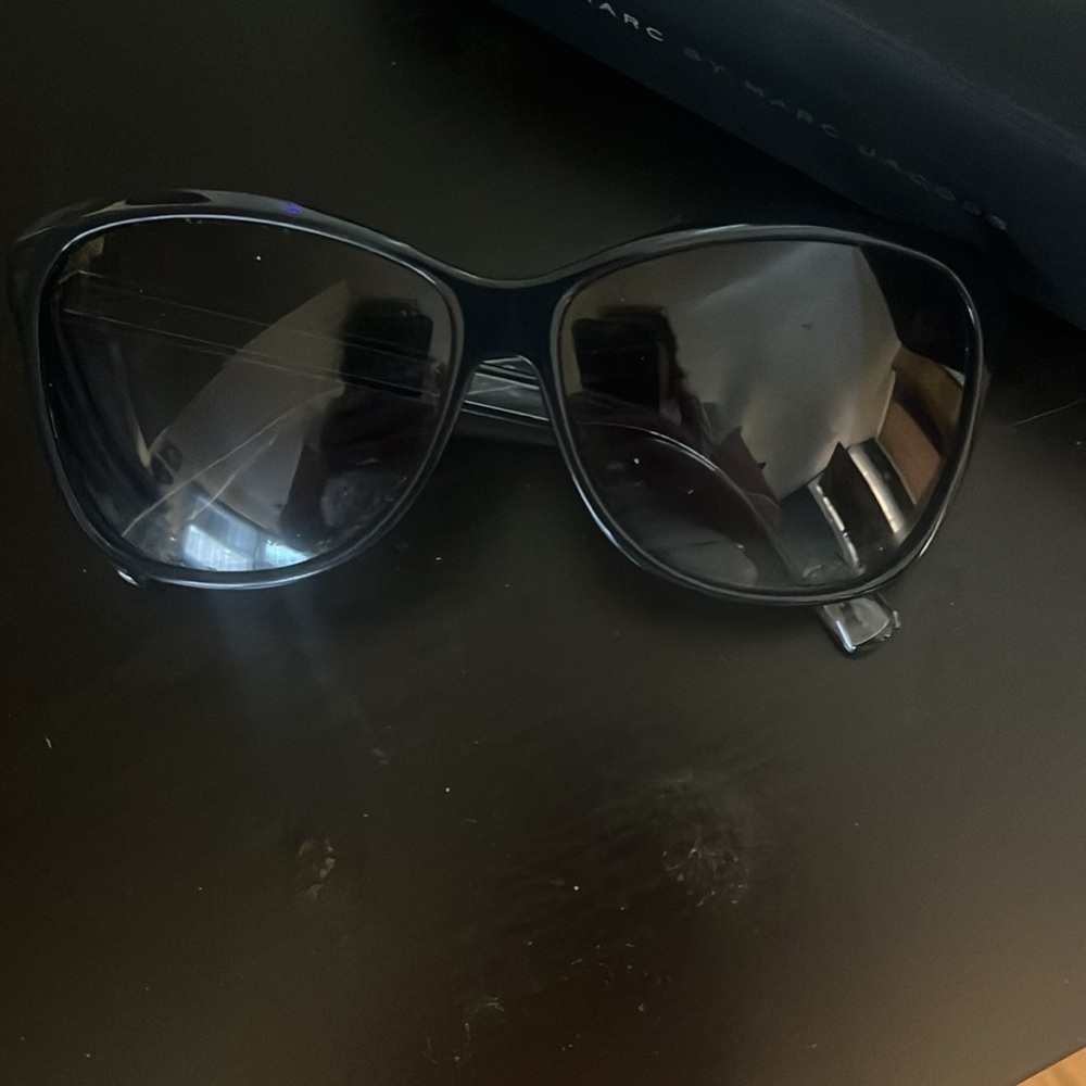 Marc Jacob’s sunglasses with case